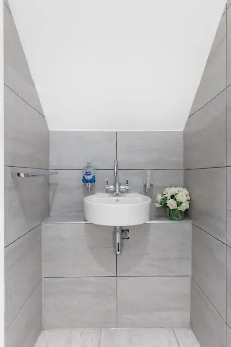 Bank/Monument Apartment London