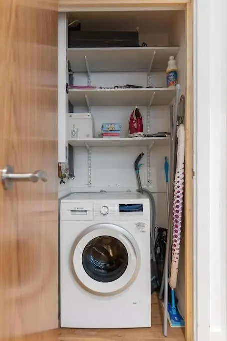 Bank/Monument Apartment London